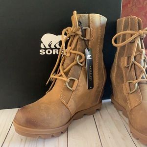 Sorel Joan of Artic wedge boots